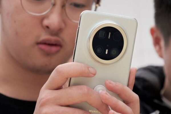 Berita Teknologi Hari Ini Siaran Langsung 26 November 2024: Huawei Mate 70 Series diluncurkan, bertujuan untuk menantang iPhone dengan teknologi baru dan harga yang lebih murah di China