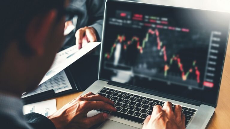 Saham yang Harus Diperhatikan: Colgate Palmolive, Hero MotoCorp, Kaynes Tech, dan saham-saham lain yang menjadi fokus pada 24 Oktober 2025