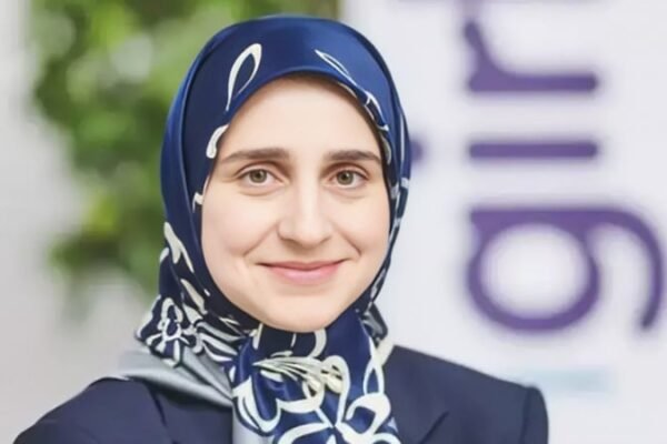 Wanita Iran di jantung teknologi Toyota: Dari Universitas Sharif hingga membangun "komputer roda empat"