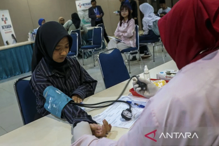 Indonesia memperluas layanan pemeriksaan kesehatan gratis bagi siswa mulai bulan Juli.