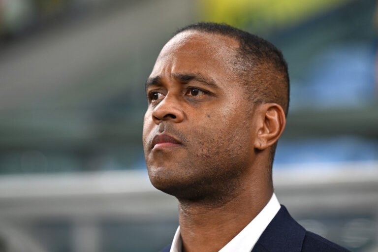 Kluivert bersumpah akan memberikan tanggapan setelah awal yang buruk bagi pemerintahannya di Indonesia