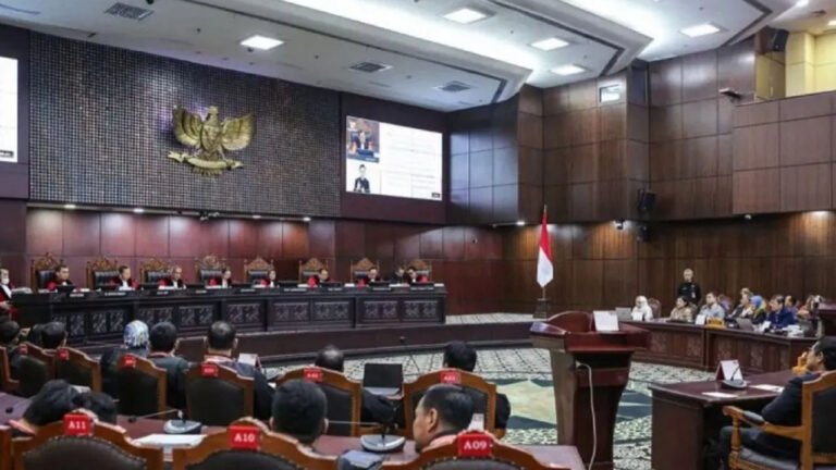 MK: Jabatan Sipil yang Diisi Polisi Perlu Diatur Jelas dalam Undang-Undang