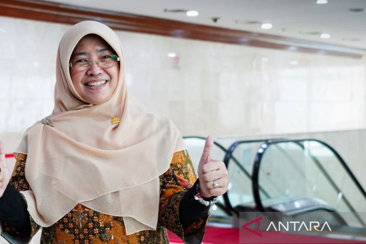 Anggota parlemen Indonesia menuntut kampus yang aman setelah kematian seorang mahasiswa.