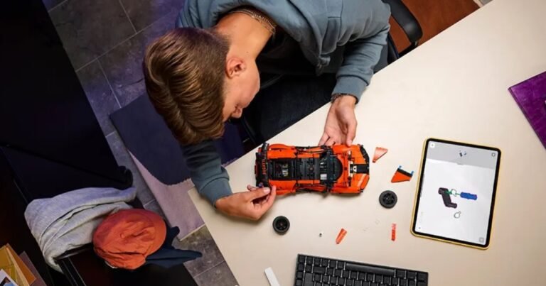 Bugatti meluncurkan 2 kreasi baru bersama Lego