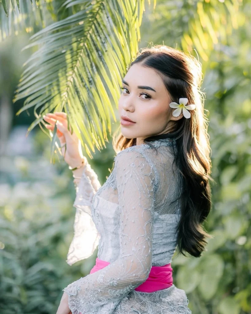 Influencer Indonesia Lula Lahfah, 26 tahun, ditemukan tewas di apartemen di Jakarta.