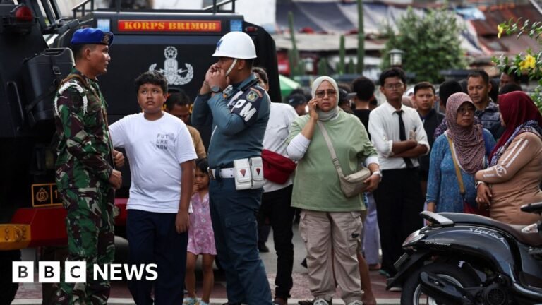 Jakarta: Lebih dari 50 orang terluka dalam ledakan di masjid yang terletak di sekolah menengah atas.