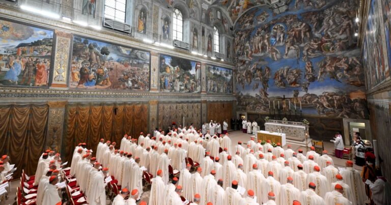 Yesus mendapatkan peremajaan saat karya seni Kapel Sistina menjalani restorasi.