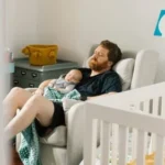 7 tips tidur untuk orang tua menjelang pergantian waktu