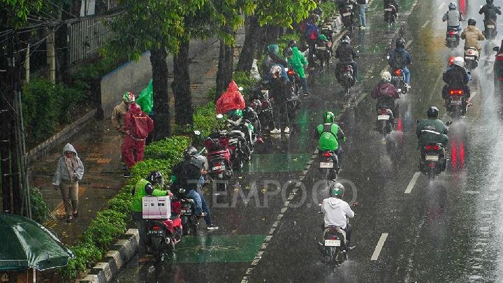 Berita Teratas Hari Ini: Jumlah Pekerja Ekonomi Kreatif di Indonesia Meningkat, Mencapai 27,4 Juta pada Tahun 2025