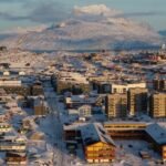 Judul berita: 'Dunia di ambang kehancuran' dan Trump bertekad untuk 'menaklukkan' Greenland