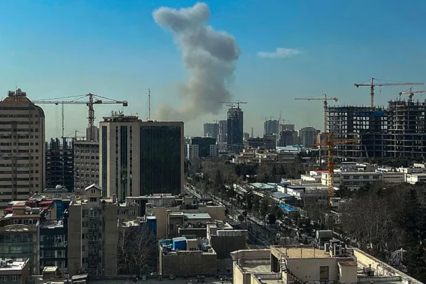 Saat AS dan Israel menyerang Iran, pemerintah di seluruh dunia menekankan risiko pecahnya perang baru di Timur Tengah