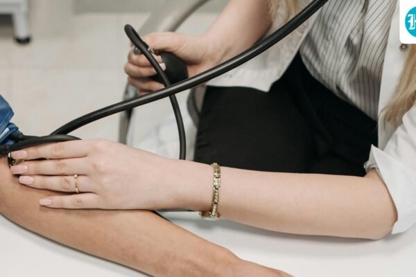 Spesialis transplantasi jantung membagikan 7 cara terbaik untuk menurunkan tekanan darah: Dari 'mineral ajaib hingga menghindari 2 pembunuh jantung'