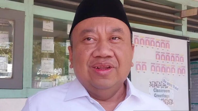 DPR Usul Tambahan Anggaran untuk Gaji Guru PPPK Paruh Waktu