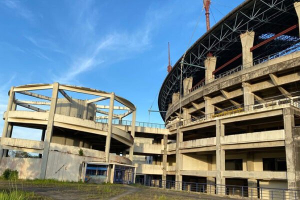 Bagaimana kebijakan olahraga Indonesia justru menghasilkan proyek-proyek yang tidak berguna sambil mengabaikan dampak sosialnya