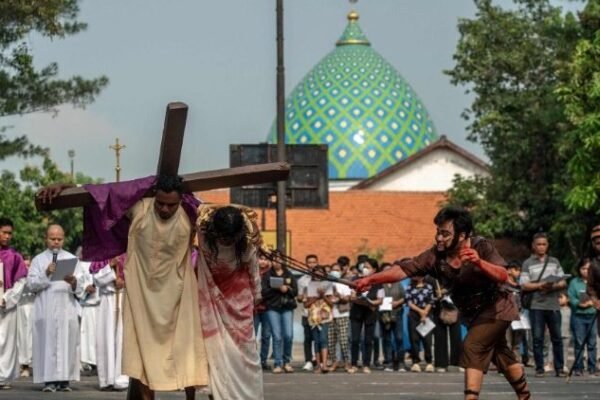 Indonesia: Seruan Uskup untuk Membangun Persaudaraan Imam