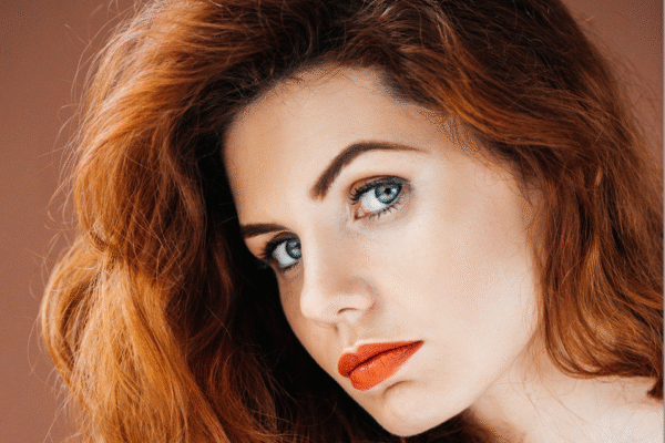 MAJALAH GAYA HIDUP TONI HIGGINBOTHAM MULAI MENAYANGKAN ARTIKEL-ARTIKEL TENTANG ARRA