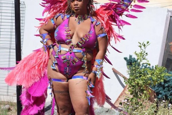 Olivia Sinclair membuat liputan karnaval menjadi lebih inklusif