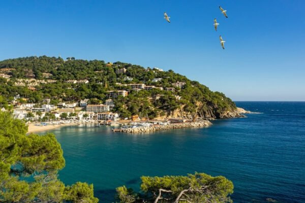 Pensiun di Spanyol: Kelebihan dan Kekurangannya pada Tahun 2026