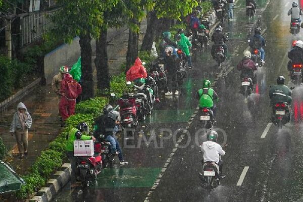 3 Berita Teratas Hari Ini: Jumlah Tenaga Kerja di Sektor Ekonomi Kreatif Indonesia Diprediksi Meningkat Menjadi 27,4 Juta pada Tahun 2025