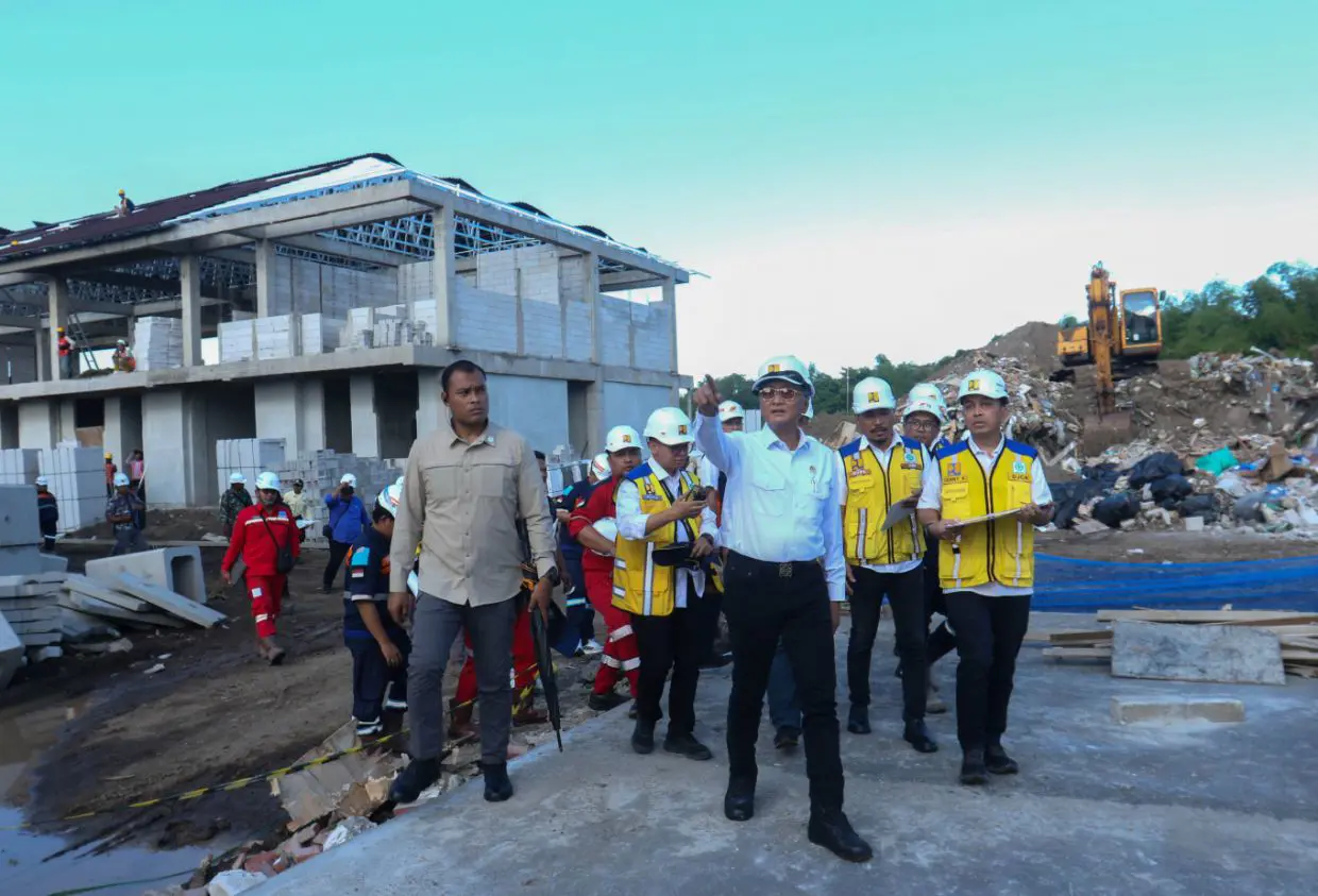 Menteri Pekerjaan Umum Indonesia Terjerat Masalah karena Keluarganya Terdaftar dalam Perjalanan Dinas