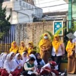 Para ayah di Indonesia didorong untuk mendukung anak-anak mereka di sekolah