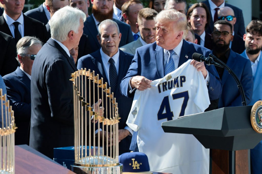 TONTON: Trump menjamu LA Dodgers, juara World Series, di Gedung Putih