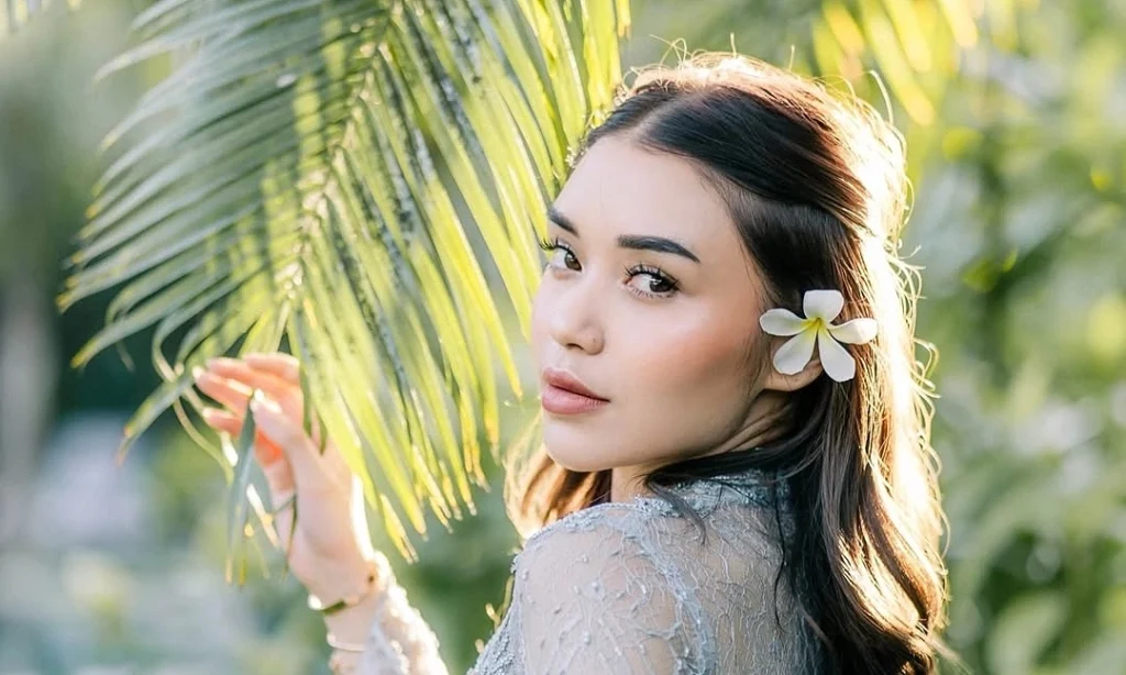 Influencer asal Indonesia, Lula Lahfah (26), ditemukan tewas di sebuah apartemen di Jakarta