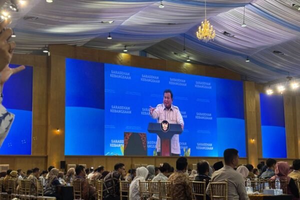 Presiden Prabowo merasa bangga saat Indonesia mulai memproduksi mobil buatan sendiri