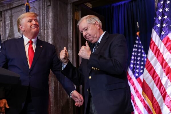Trump mendesak Kongres untuk mengesahkan RUU kripto Clarity Act sebagai bentuk penghormatan kepada Lindsey Graham